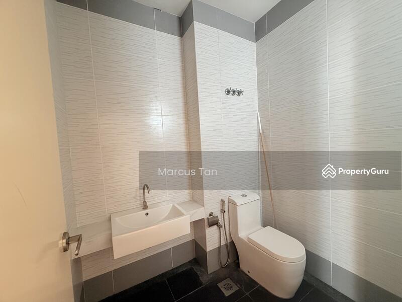 Untuk Dijual - Link Bungalow at Alam Nusantara, 45x95, 7 Rooms Linked Bungalow